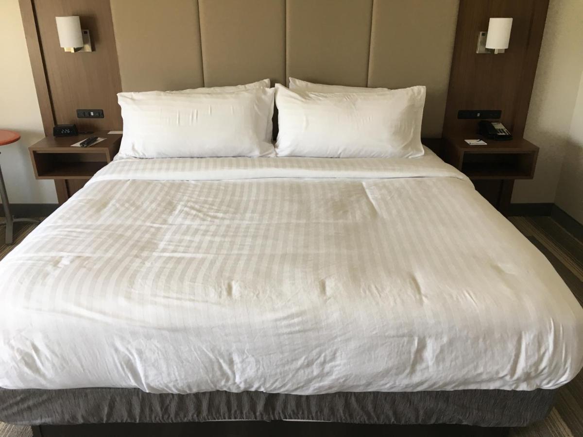 Holiday Inn Express Queensbury-Lake George Area By Ihg Buitenkant foto