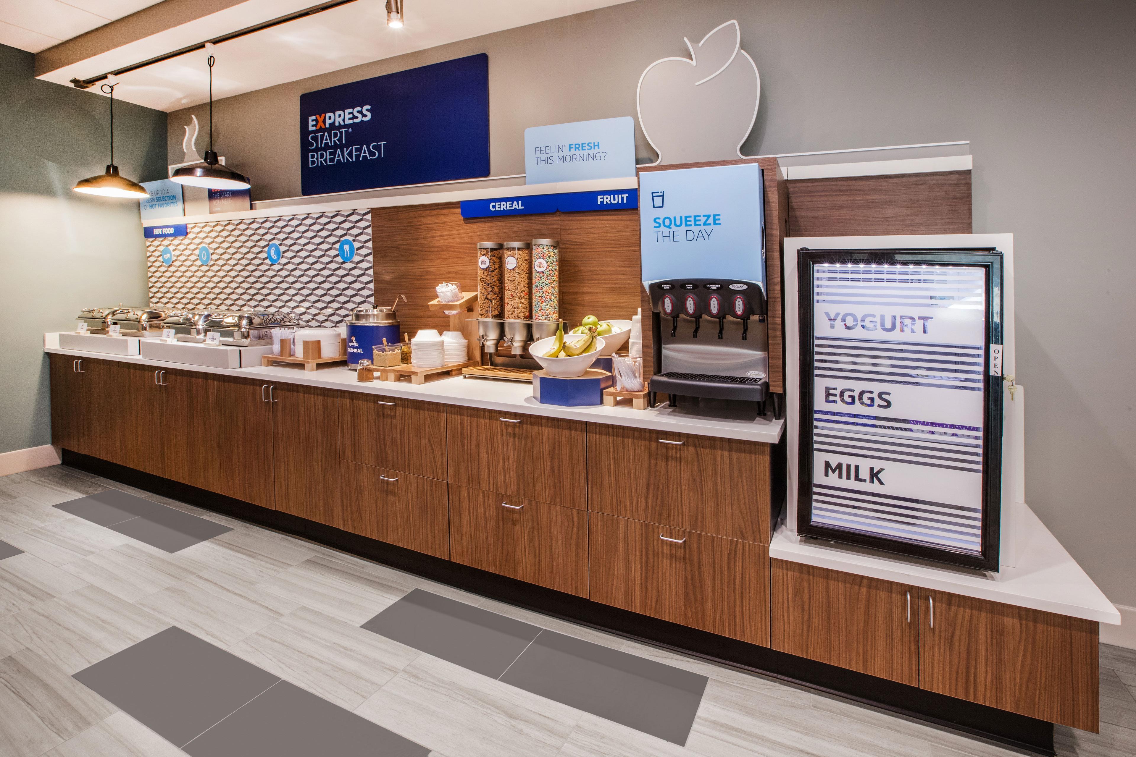 Holiday Inn Express Queensbury-Lake George Area By Ihg Buitenkant foto